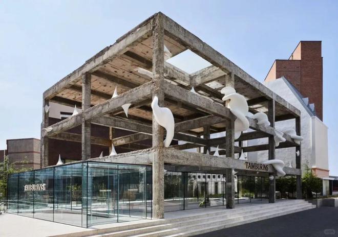 香氛品牌TAMBURINS开中国首家旗舰店AG旗舰厅ios版靠艺术美学空间突出重围(图12)